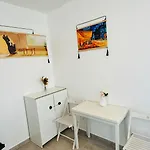 Ground Floor-apart Near The Eiffel Tower פריז