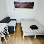 Ground Floor-apart Near The Eiffel Tower דירה