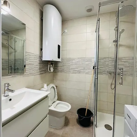 Ground Floor-apart Near The Eiffel Tower شقة باريس